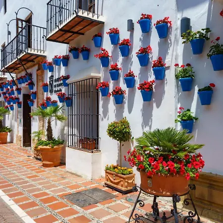 Almendros I By Interhome Apartamento